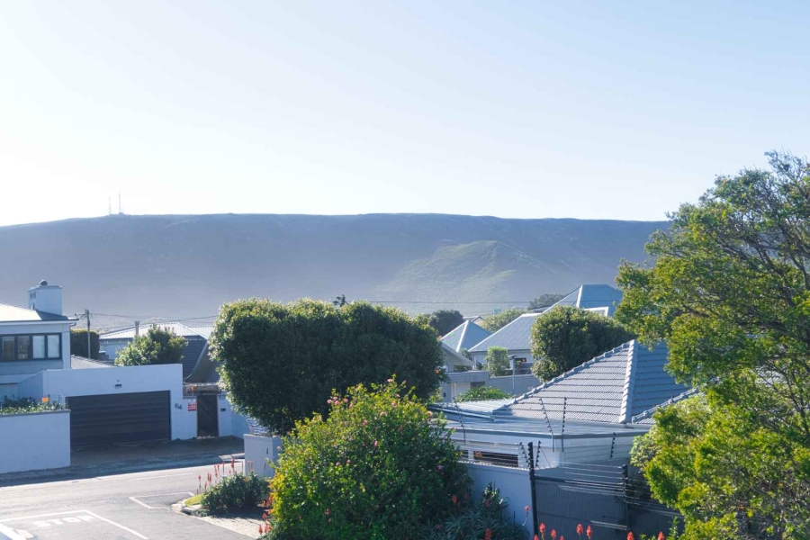 9 Bedroom Property for Sale in Westcliff Western Cape
